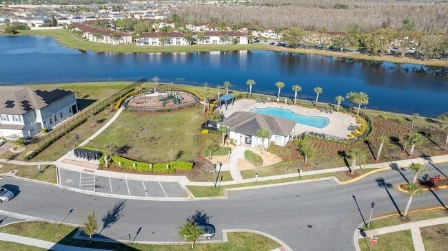 Building Photo - 15036 Willow Arbor Cir