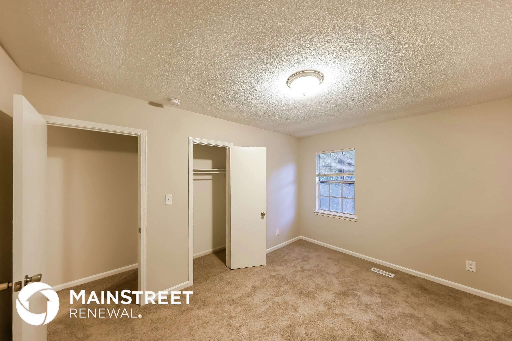 Building Photo - 3033 Carleton Rd