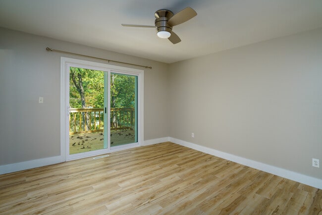 Building Photo - 68 Palmer St