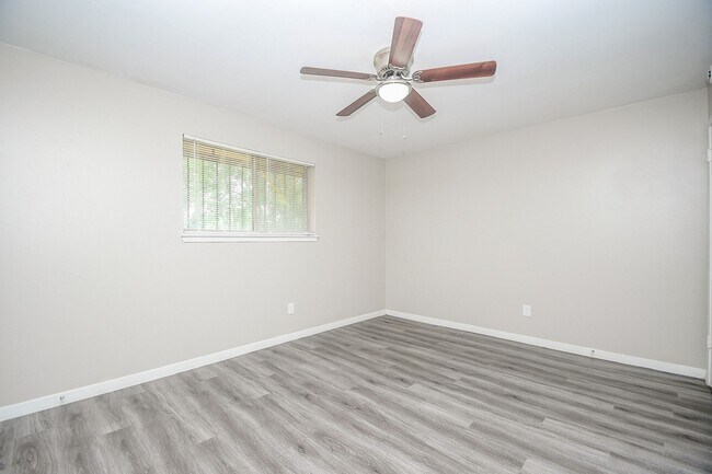 Building Photo - 12610 Plum Meadow Ln