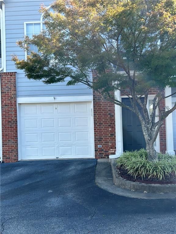Building Photo - 104 Vinings Forest Cir SE