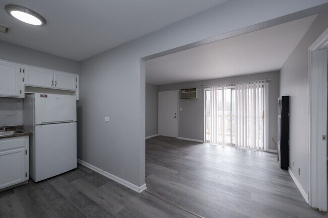 Building Photo - 15311-02 Kilpatrick-