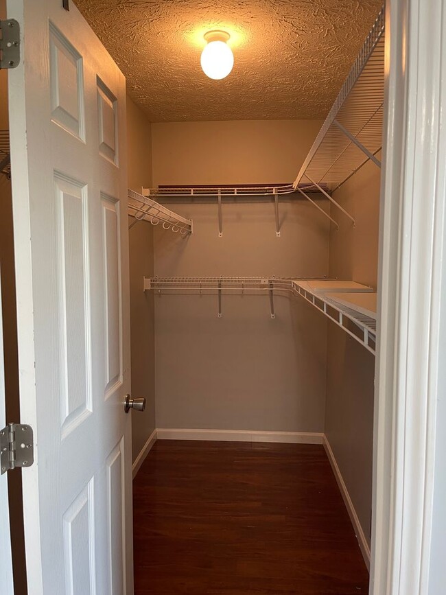 Building Photo - Location & Convenience!!!