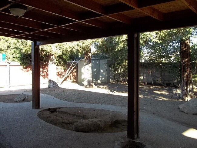 Building Photo - Spacious home recently remodeled, newer ap...