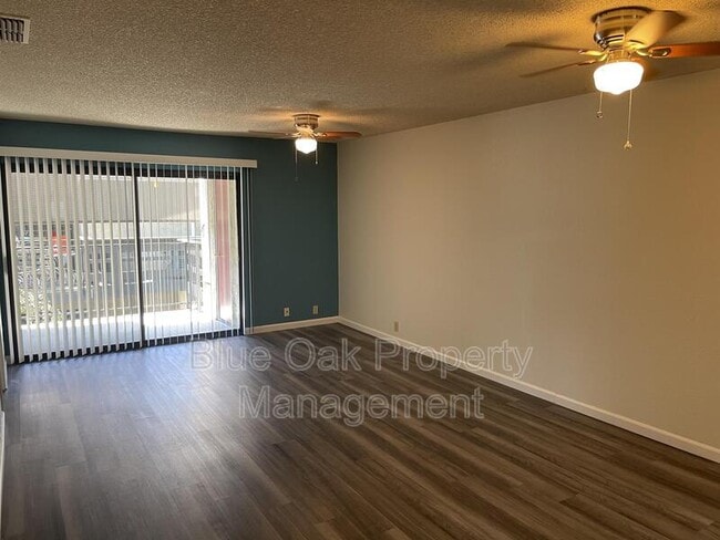 Building Photo - 1420 Sherman Ave