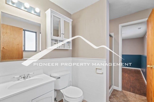 Building Photo - Spacious Split-Level Home in D20 with Mountain Views, 2 Car Garage, Fenced Yard and AC!