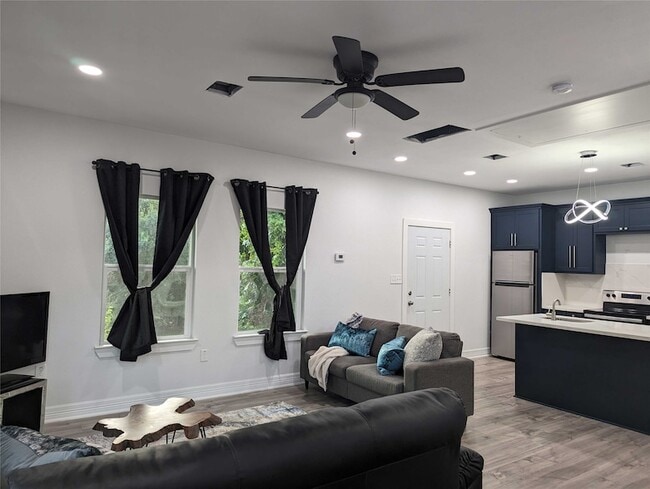 Building Photo - 4711 Rusk St