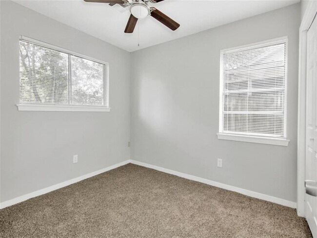 Building Photo - 234 Overbluff St