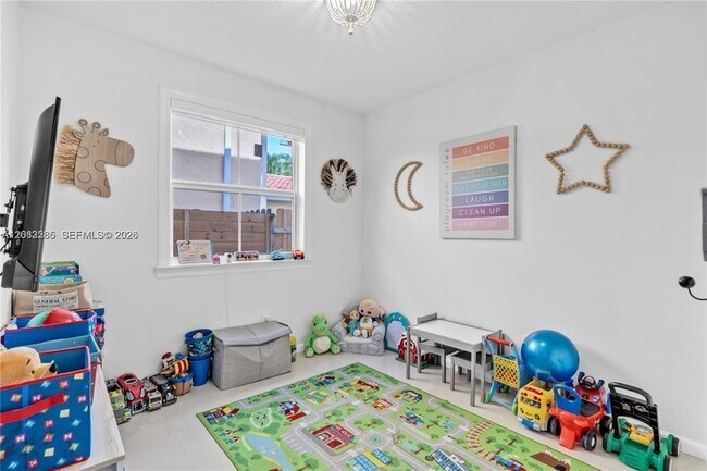 Building Photo - 15878 SW 61st Way