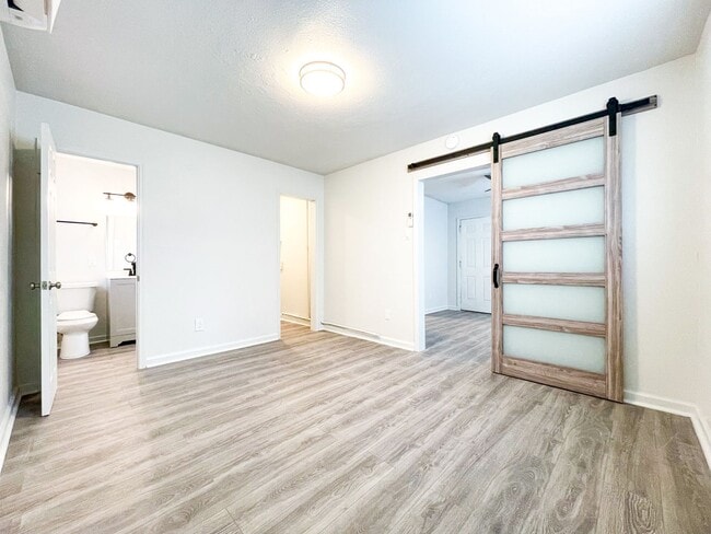Building Photo - Updated 1BD/1BA in Central City