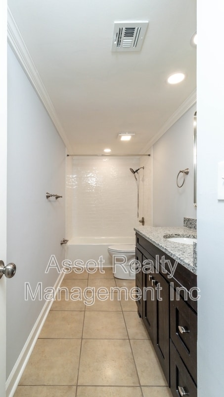 Building Photo - 454 Berlin Dr