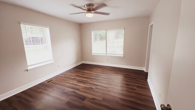 Building Photo - 3 Bedroom Home Near Samford & Brookwood