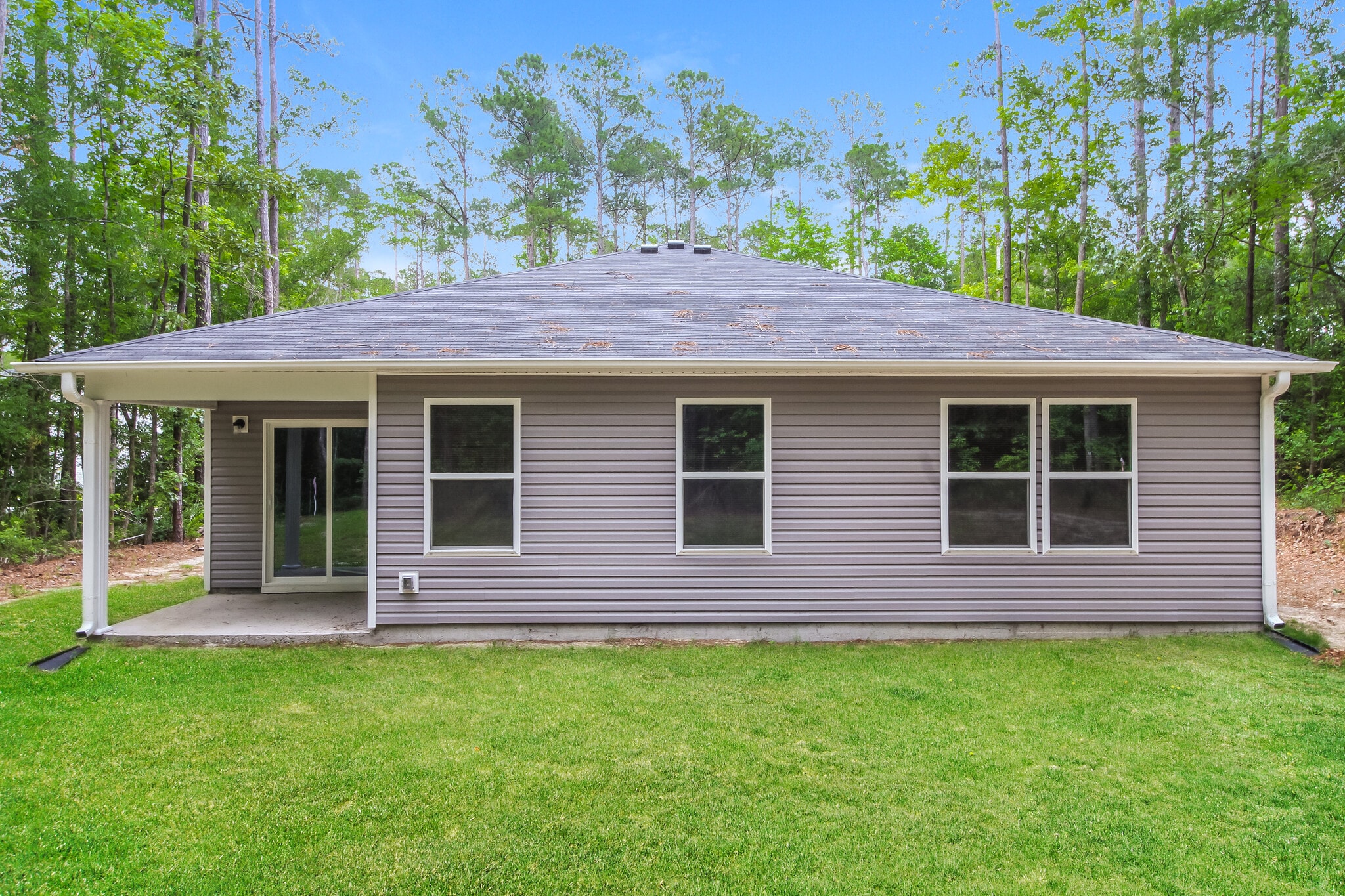 Building Photo - 2575 Provence Dr SE