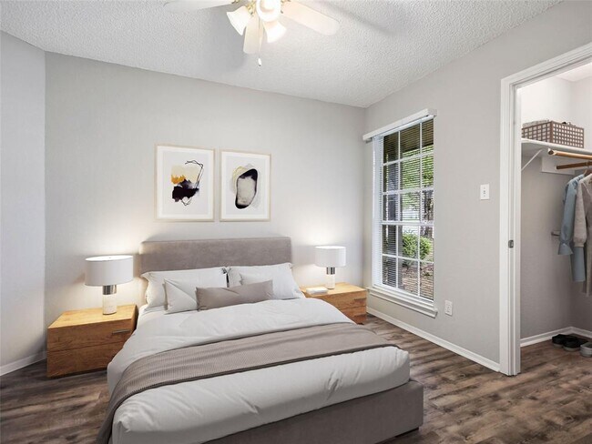 Building Photo - 1411 Hollow Tree Blvd