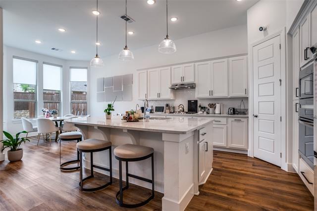 Building Photo - 1308 Bluebonnet Ln