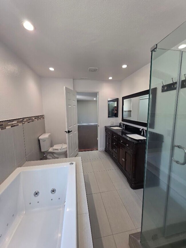 Building Photo - 12947 Arabella Pl