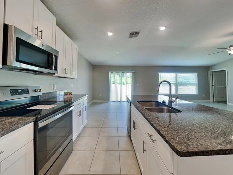Building Photo - 11188 Riley Pines Cir