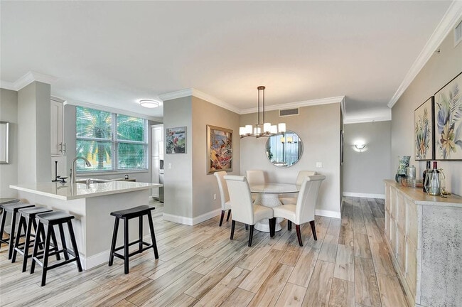 Building Photo - 700 E Boynton Beach Blvd