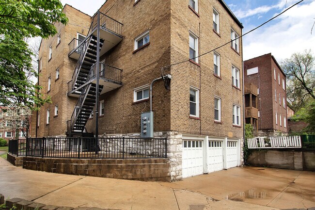 Building Photo - 7536 Byron Pl