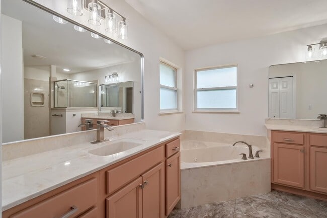 Building Photo - 8511 SE 158th Pl