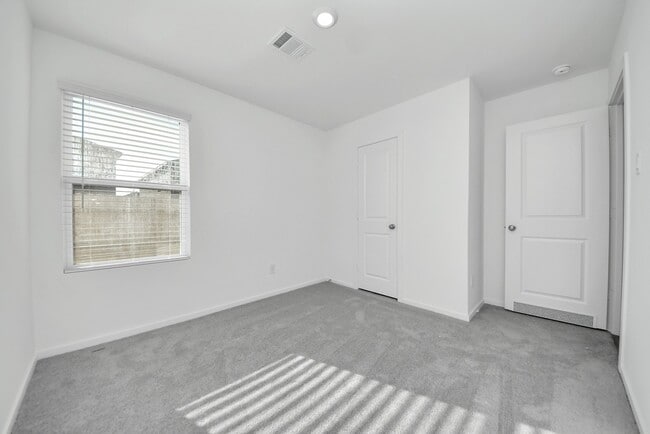 Building Photo - 1031 Garnet Rain Dr