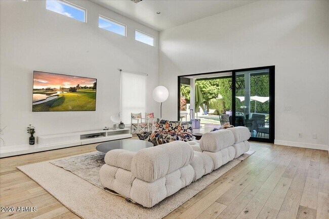 Building Photo - 4528 North 39th Pl