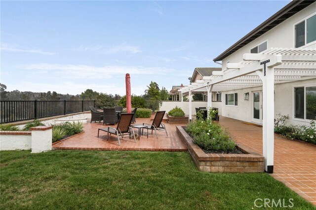 Building Photo - 24362 Via Santa Clara