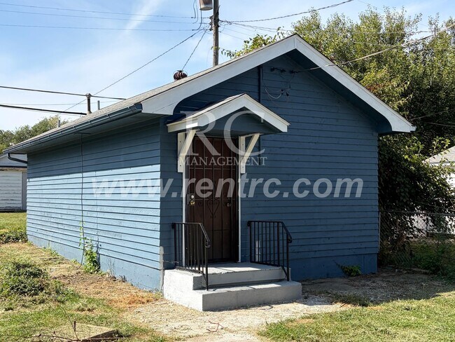 Building Photo - 26 Delaware-