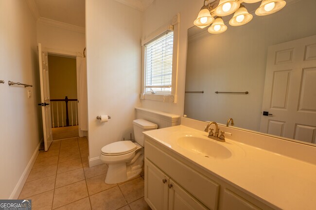 Building Photo - 2925 Orchard Dr
