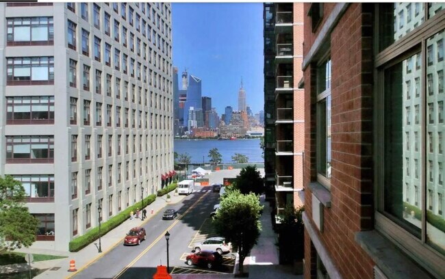 Building Photo - 1450 Washington St