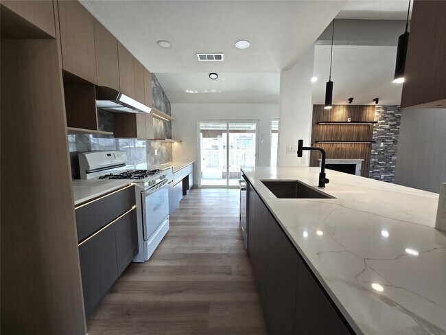 Building Photo - 12013 Grey Rock Ln