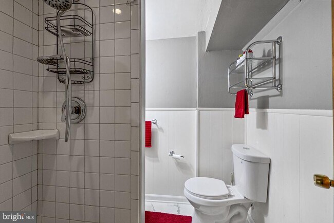 Building Photo - 1541 Doxbury Rd