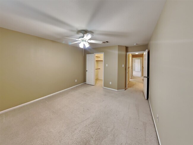 Building Photo - 633 Rocky Hollow Ln