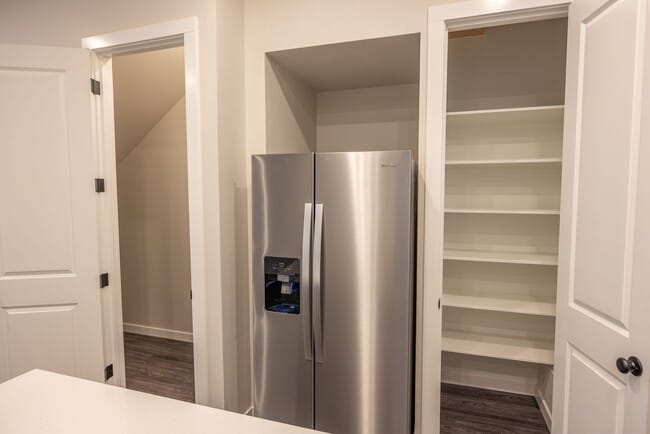 Building Photo - 3 bedrooms with loft/office. Built in 2024