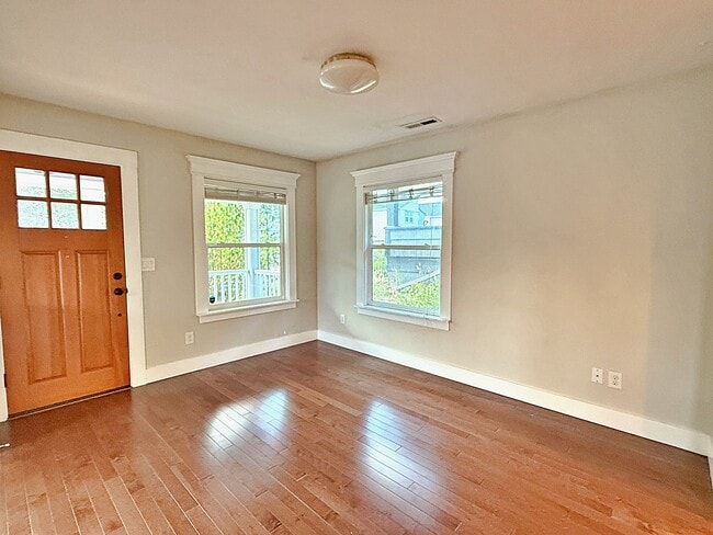 Building Photo - 3628 SE 49th Ave