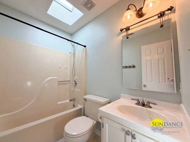 Building Photo - 1151 Rhonda Dr