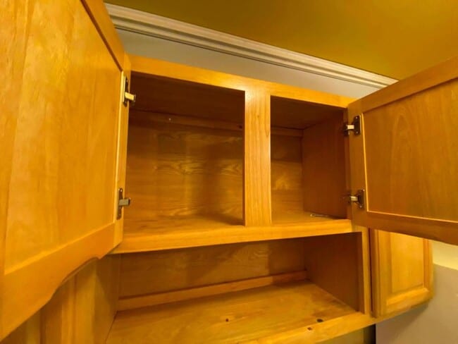 Building Photo - 270 N Main St