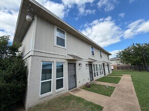 Building Photo - 4959-4965 Miller Ave