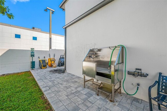 Building Photo - 3909 W Cleveland St