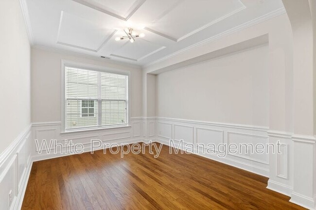 Building Photo - 10934 River Oaks Dr NW