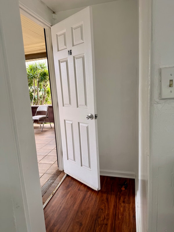 Building Photo - 1124 8th Ave