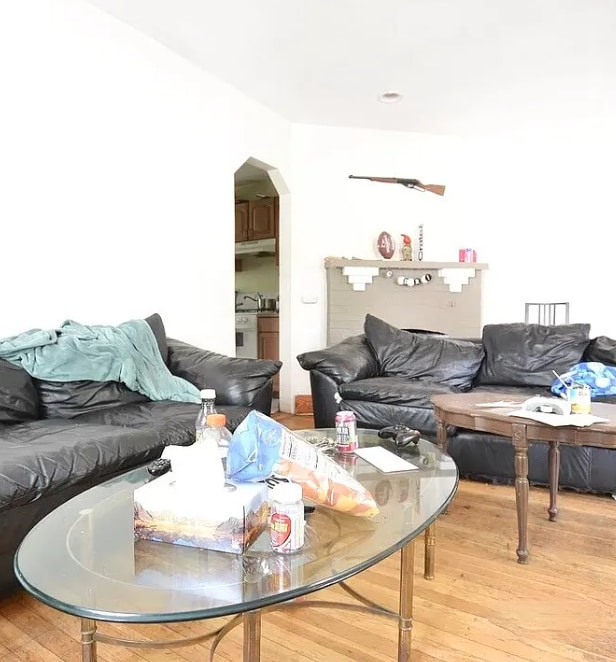 Building Photo - 27 South Crescent Circuit