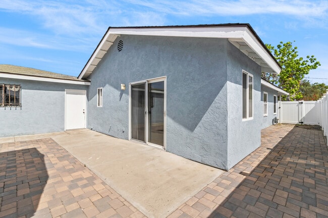 Building Photo - 3712 Odom St