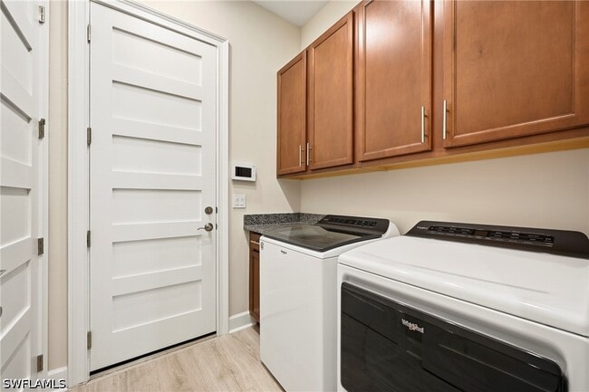 Building Photo - 5891 Haiti Dr