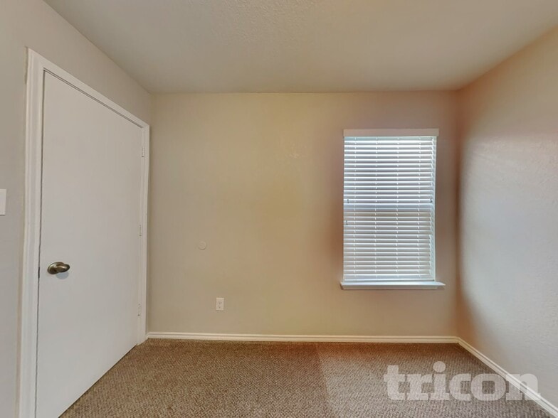 Building Photo - 4330 Safe Hbr