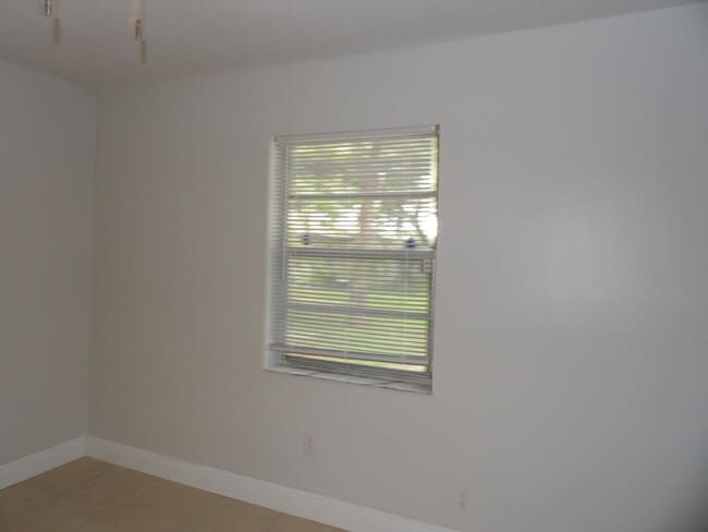 Building Photo - 2301 FL-608 (West)