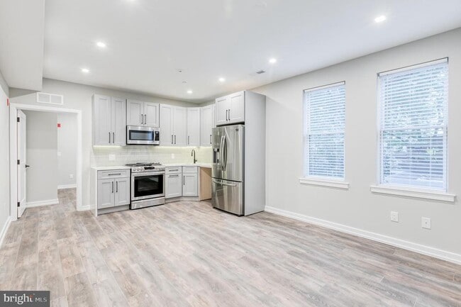 Building Photo - 2026 Spring Garden St