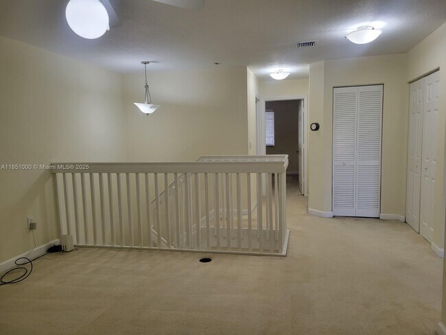 Building Photo - 6671 NW 107th Ct