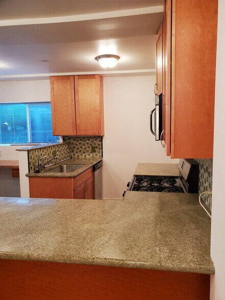 Building Photo - 4431 S Centinela Ave