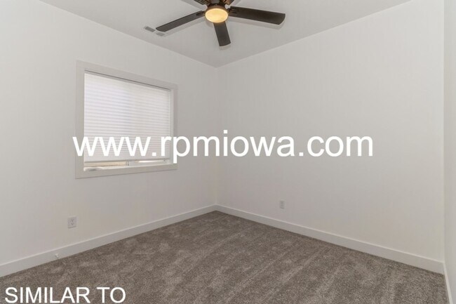 Building Photo - NEW CONSTRUCTION!! 4 Bed, 3 Bath Home in Urbandale